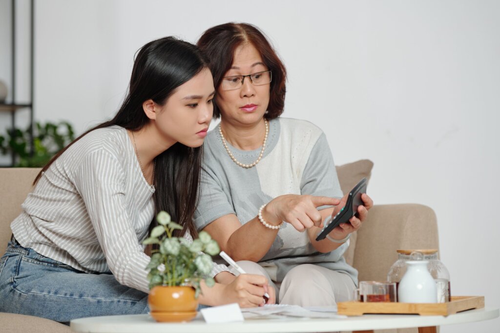 How to Talk to your Adult Children About Financial Planning