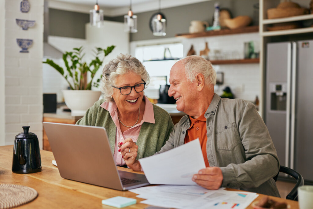 How to Invest in Retirement